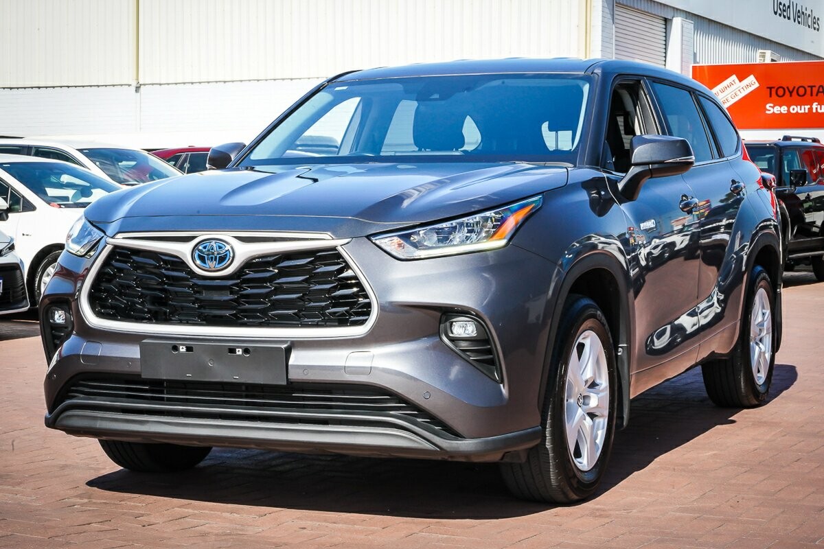 Toyota Kluger image 4