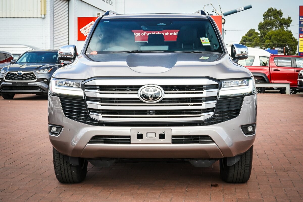 Toyota Landcruiser image 3