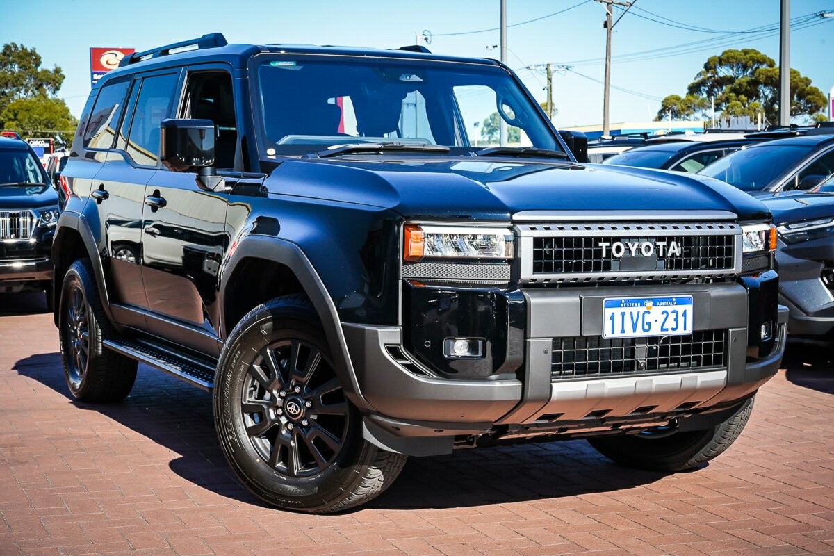 Toyota Landcruiser Prado image 1