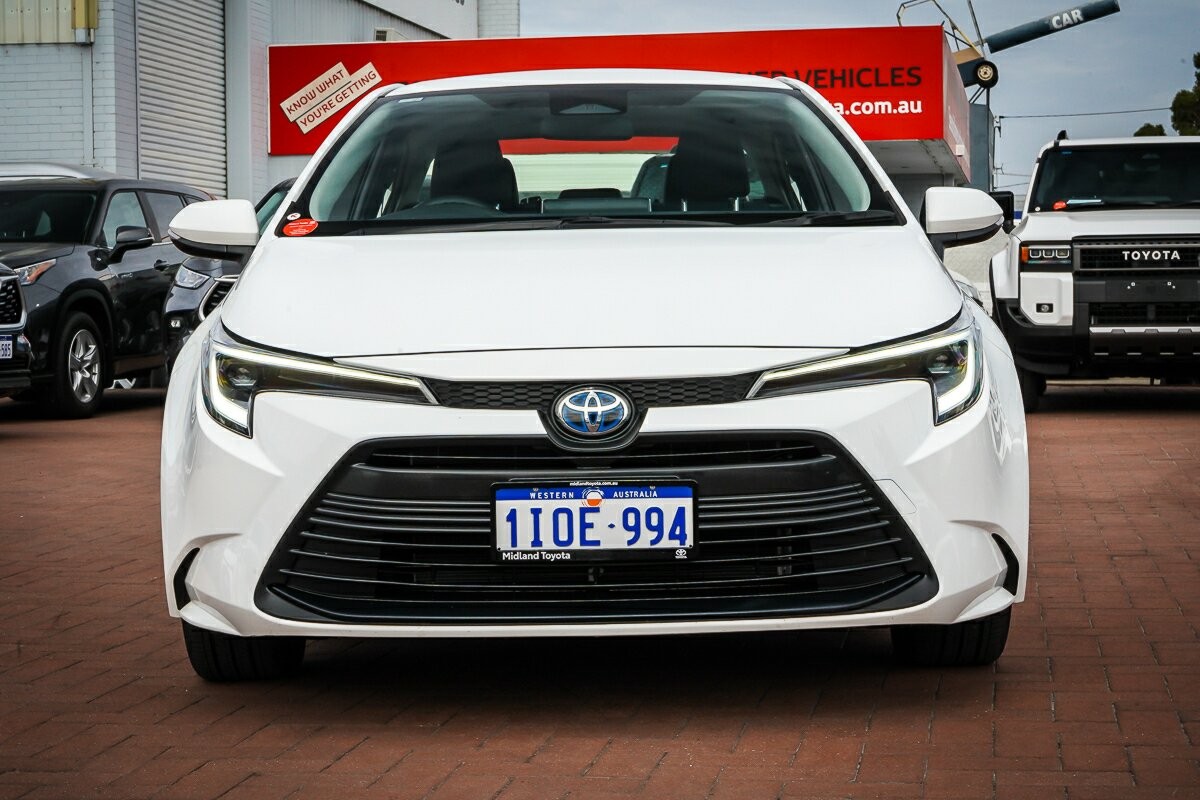 Toyota Corolla image 3