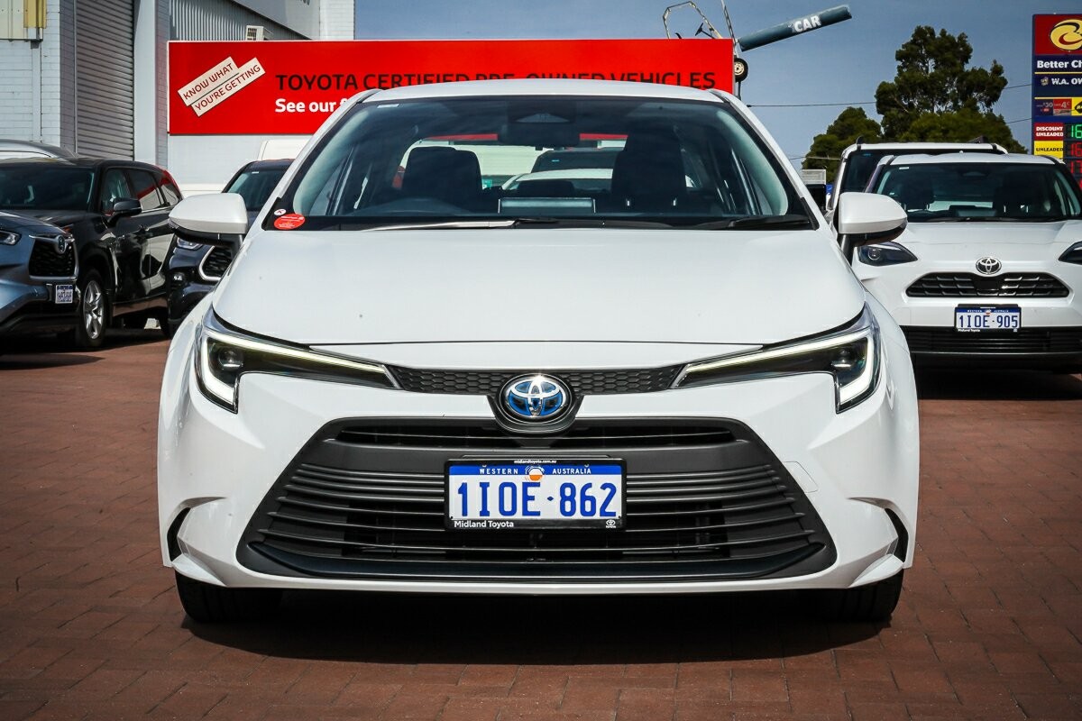 Toyota Corolla image 3