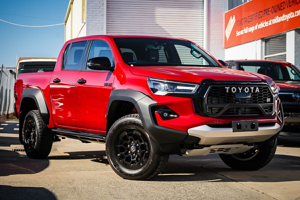 Toyota Hilux image 1
