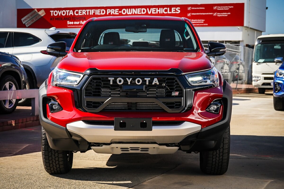 Toyota Hilux image 3