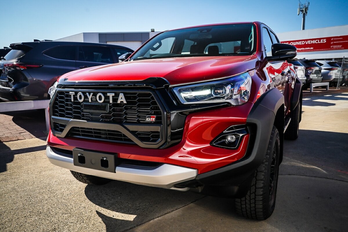 Toyota Hilux image 4
