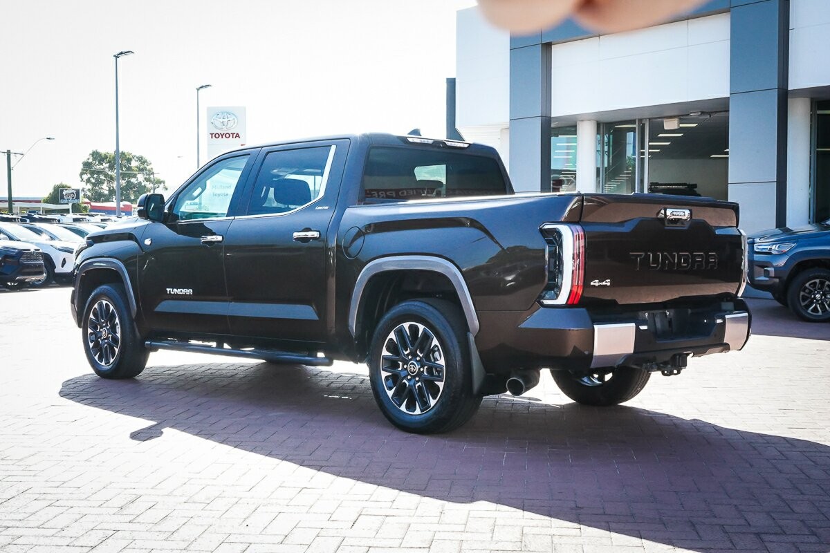 Toyota Tundra image 4