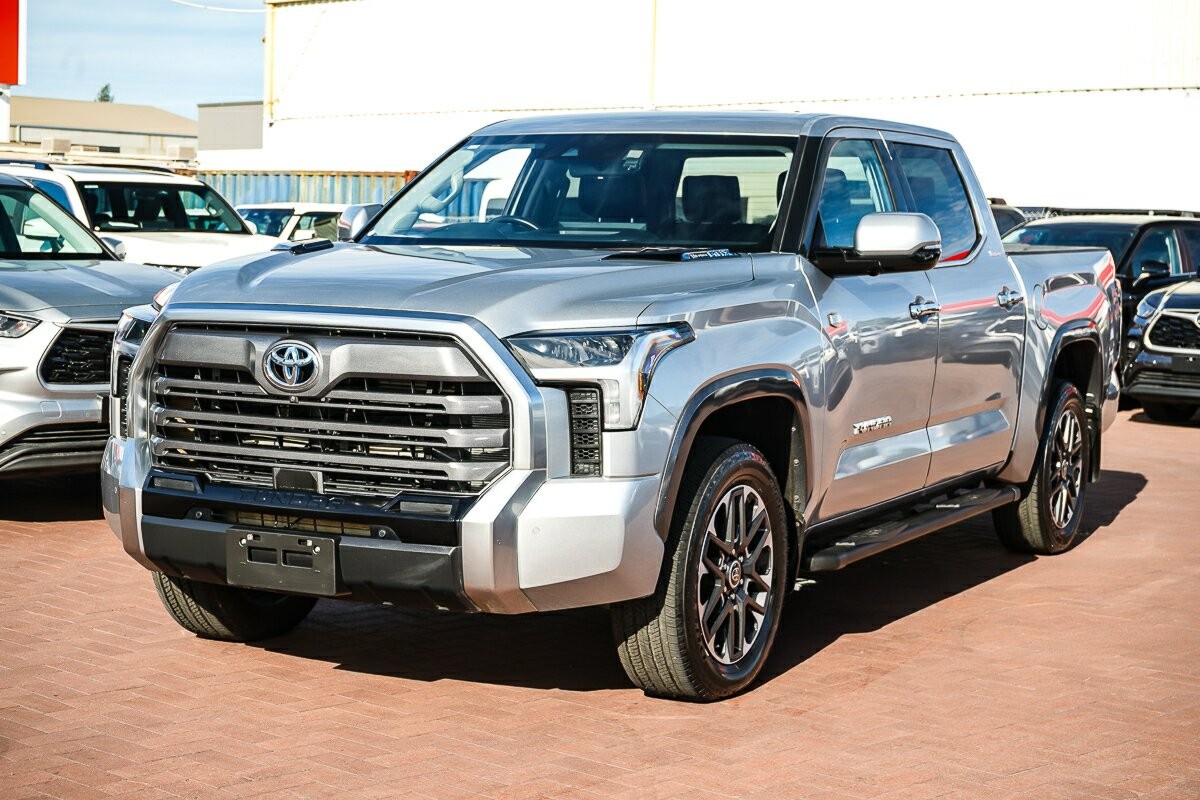 Toyota Tundra image 4
