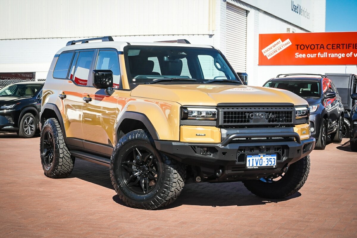 Toyota Landcruiser Prado image 1