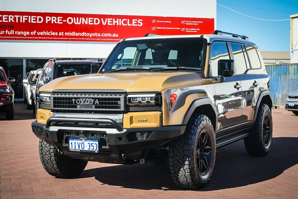 Toyota Landcruiser Prado image 4