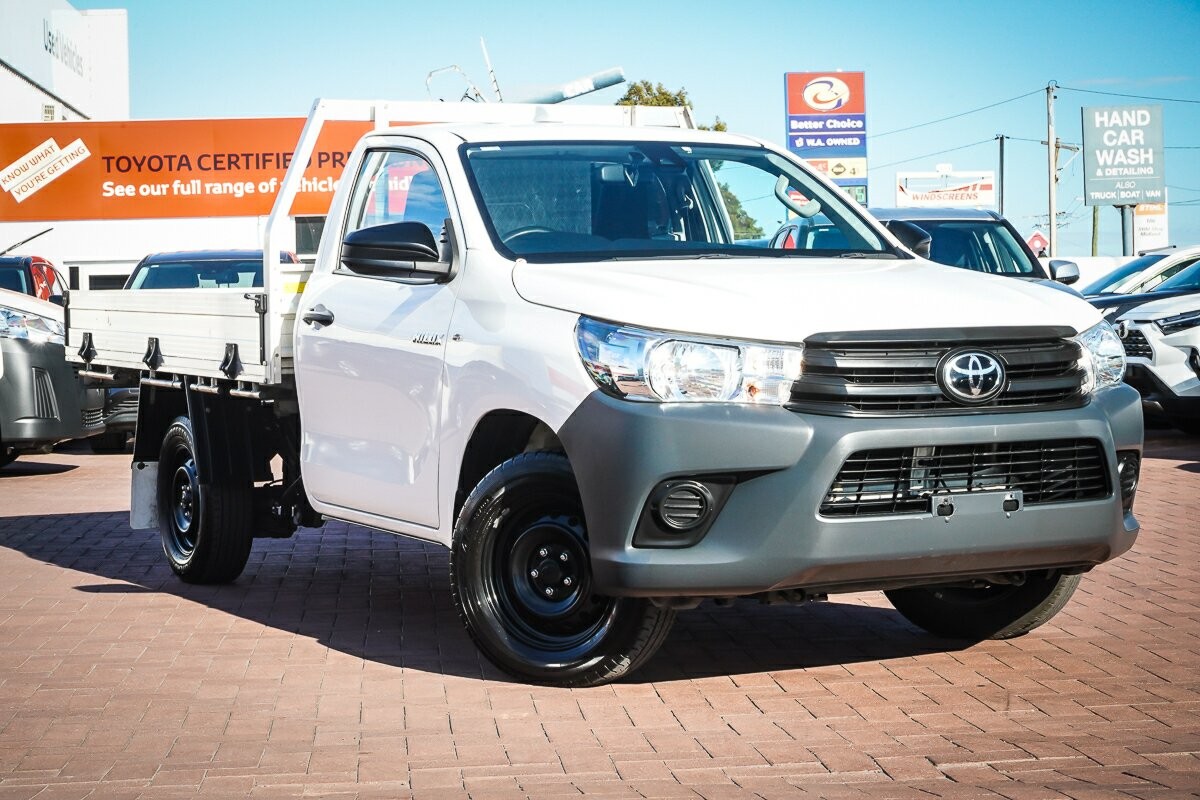 Toyota Hilux image 1