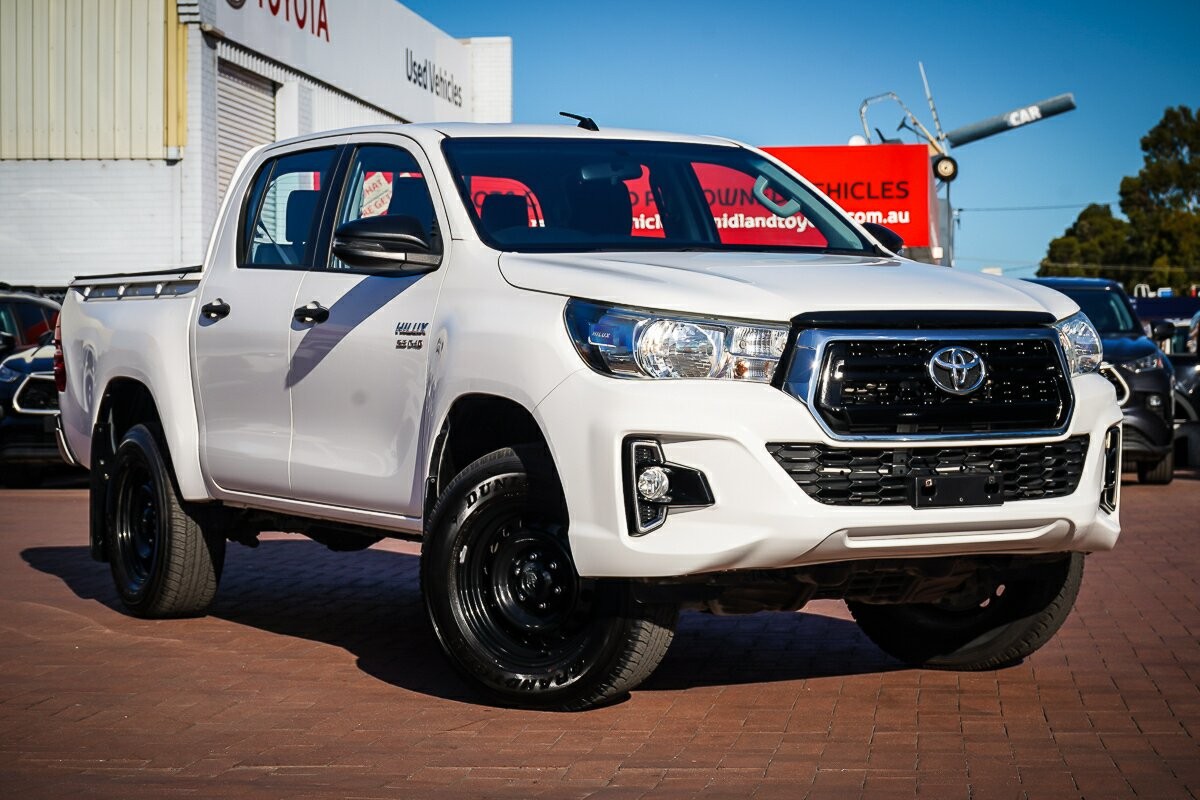 Toyota Hilux image 1