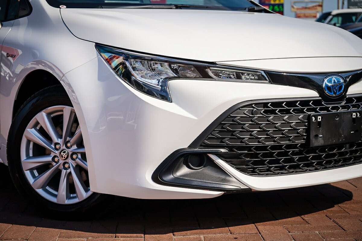 Toyota Corolla image 2