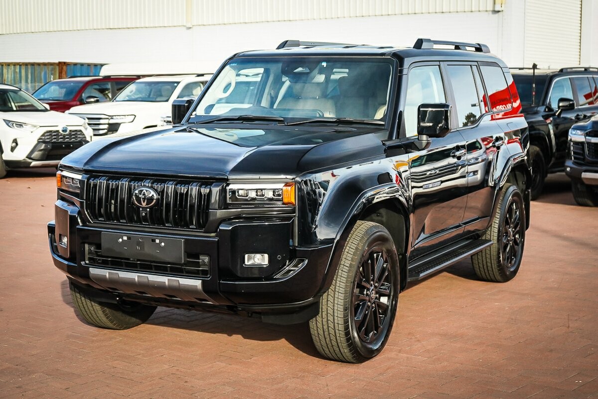 Toyota Landcruiser Prado image 4