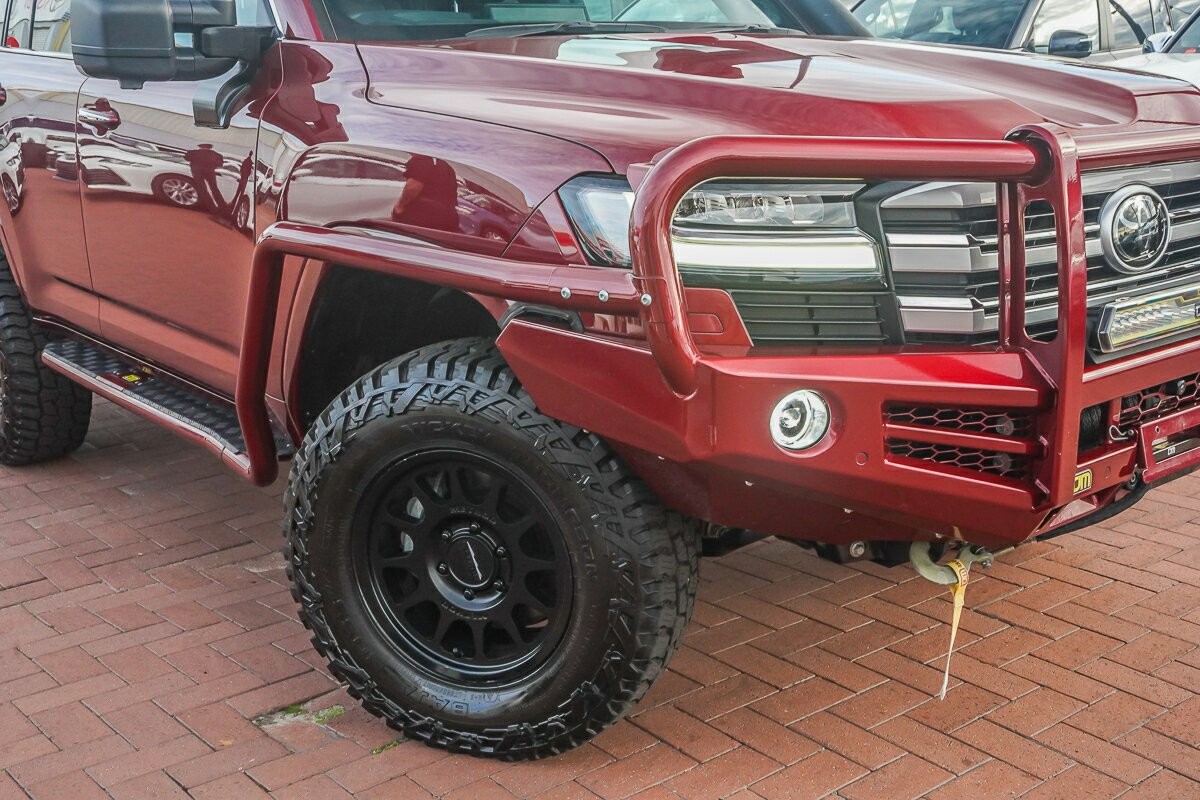 Toyota Landcruiser image 2
