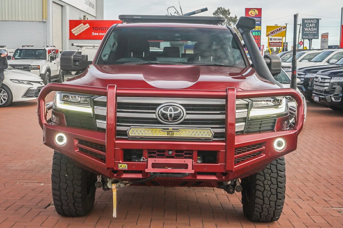 Toyota Landcruiser image 3