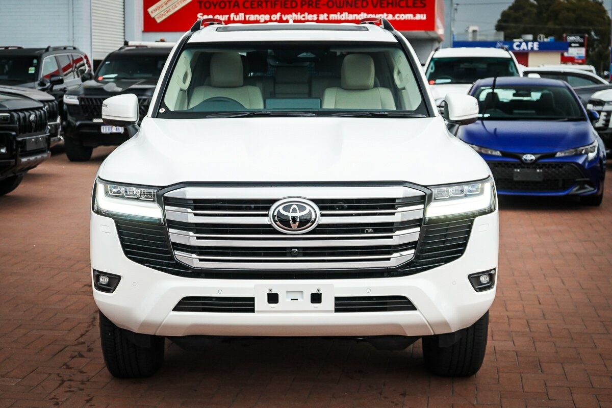 Toyota Landcruiser image 3
