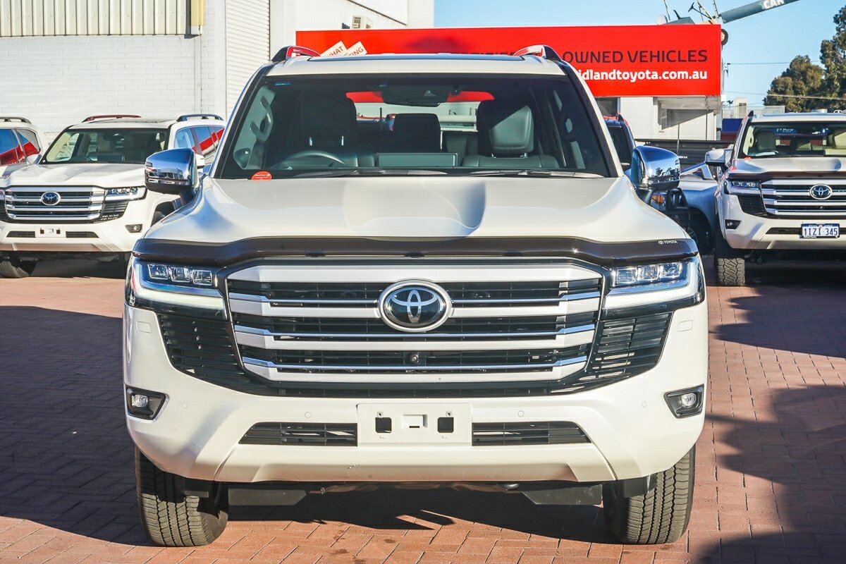 Toyota Landcruiser image 3