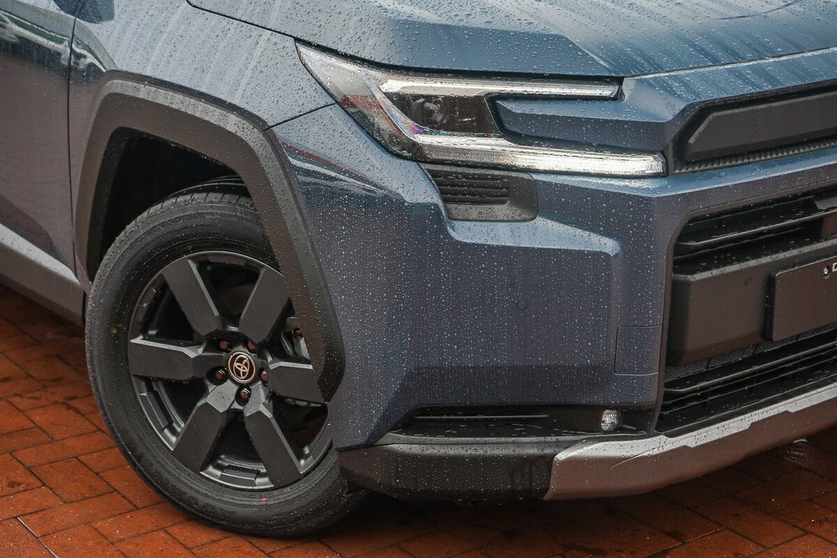 Toyota Rav4 image 2
