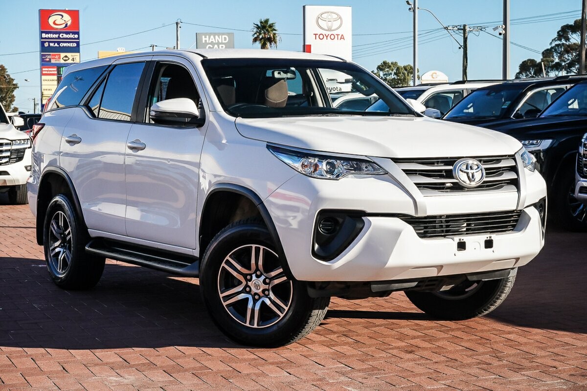 Toyota Fortuner image 1