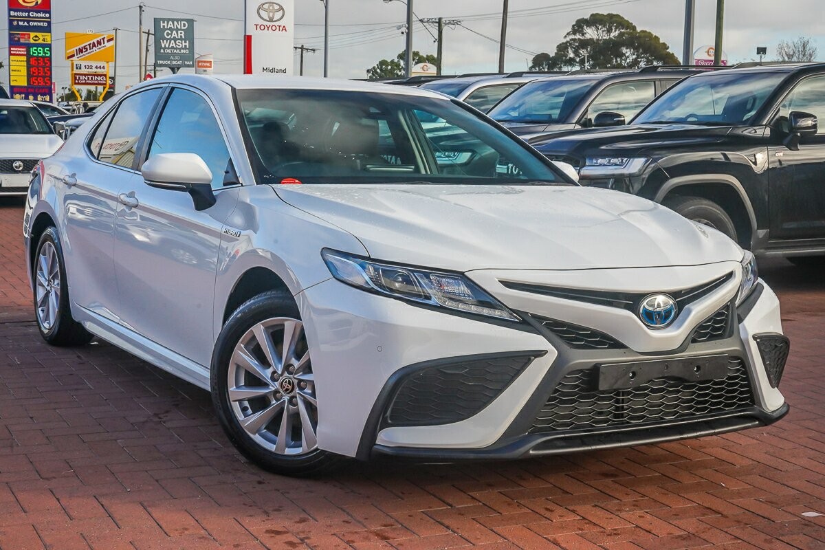 Toyota Camry image 1