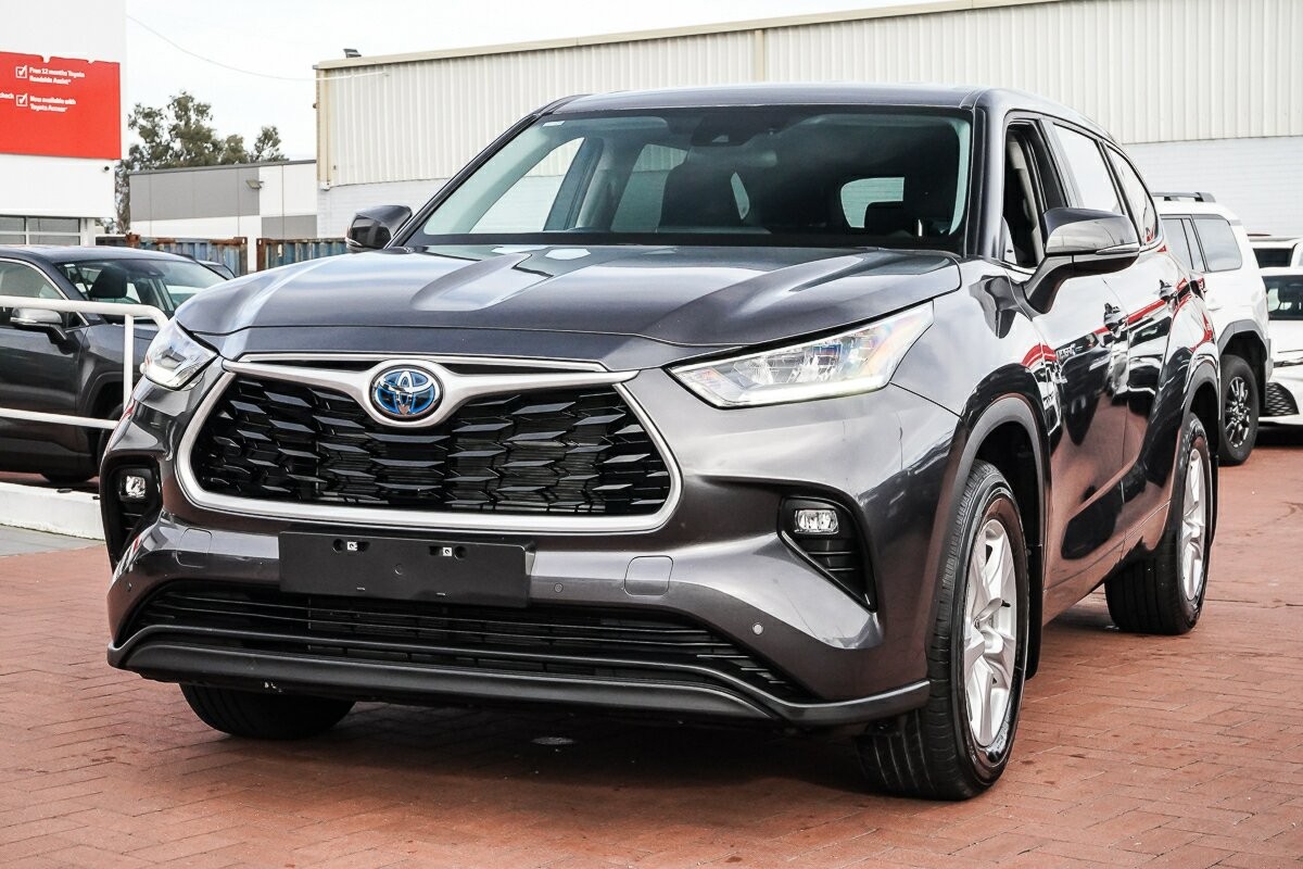 Toyota Kluger image 4