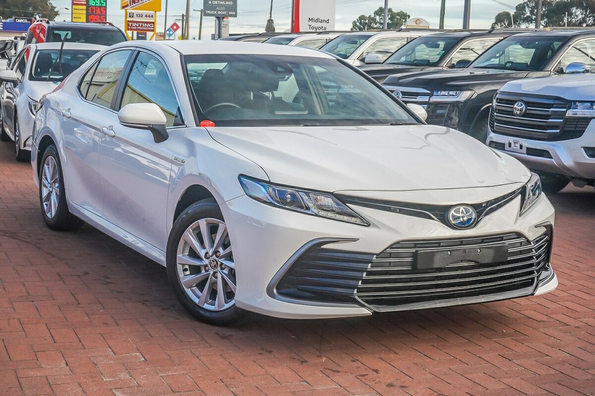 Toyota Camry image 1