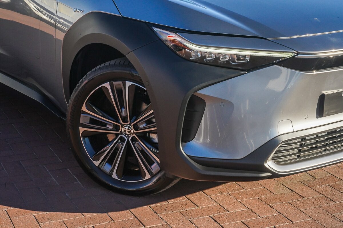 Toyota Bz4x image 2