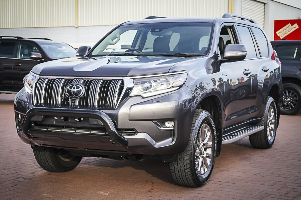 Toyota Landcruiser Prado image 4