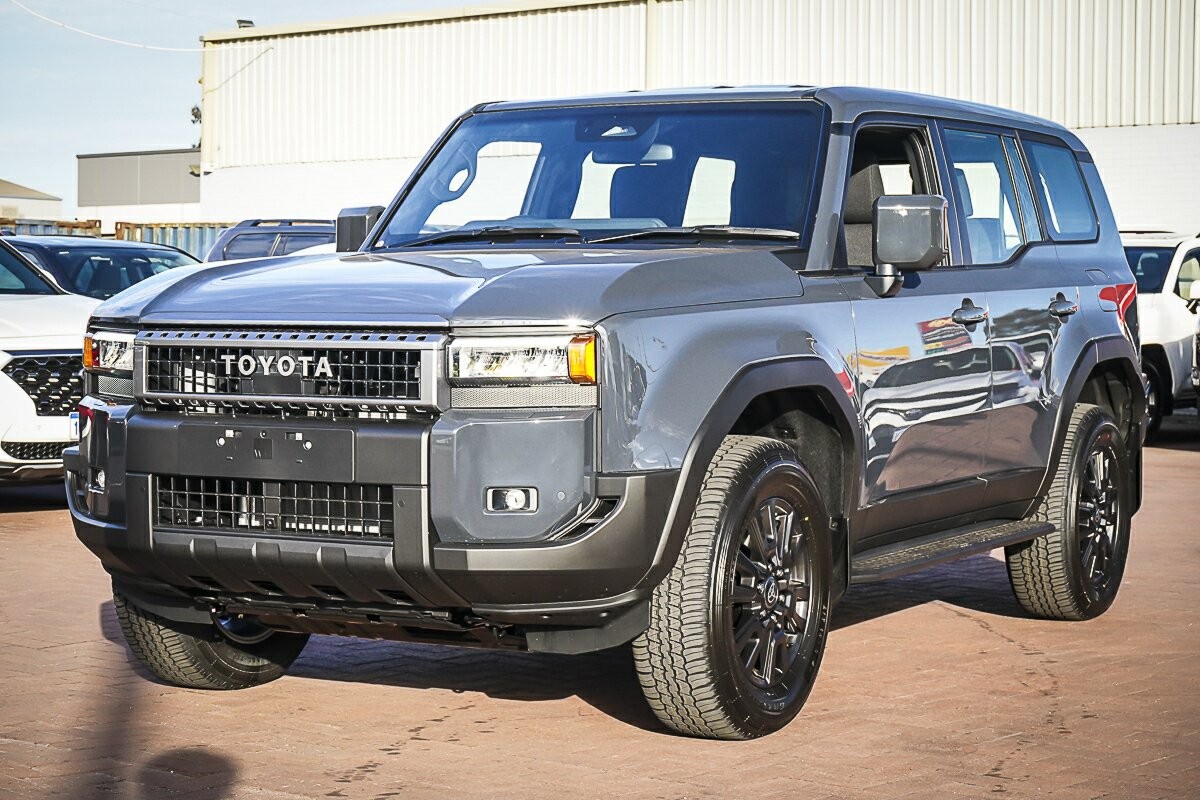 Toyota Landcruiser Prado image 4