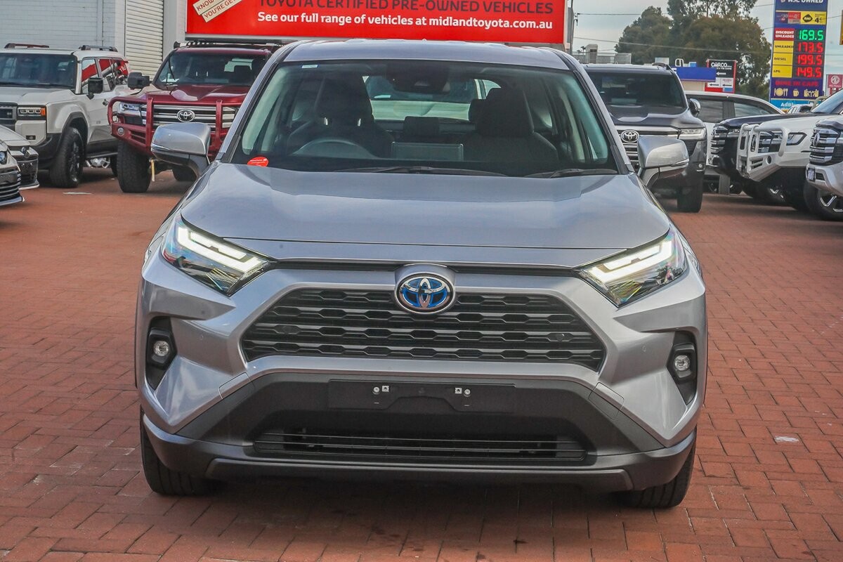 Toyota Rav4 image 3