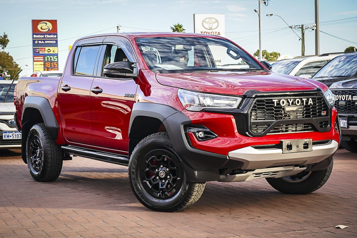 Toyota Hilux image 1