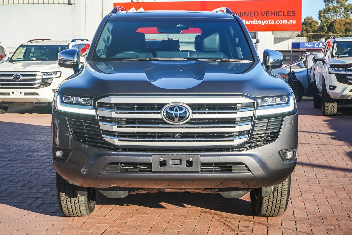 Toyota Landcruiser image 3