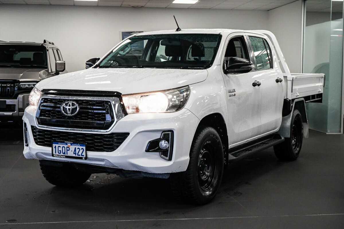 Toyota Hilux image 4