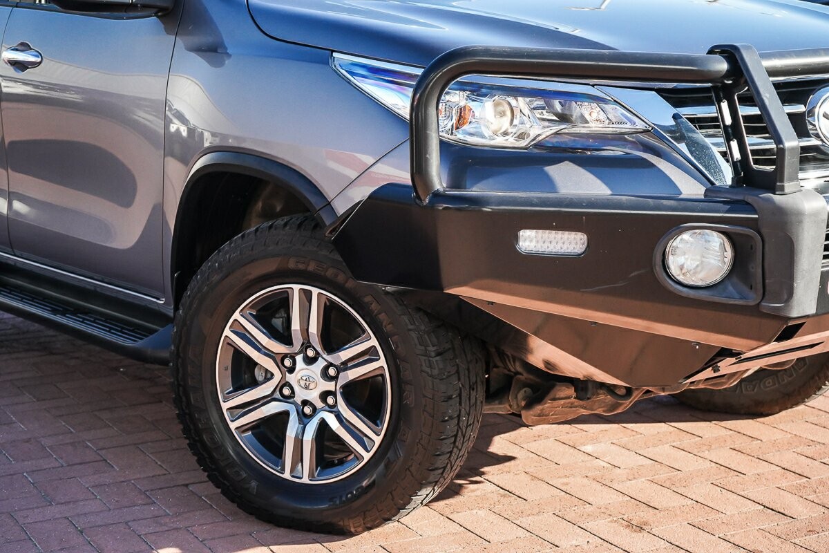 Toyota Fortuner image 2