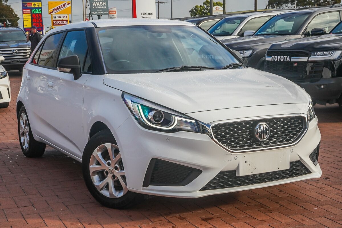MG Mg3 image 1