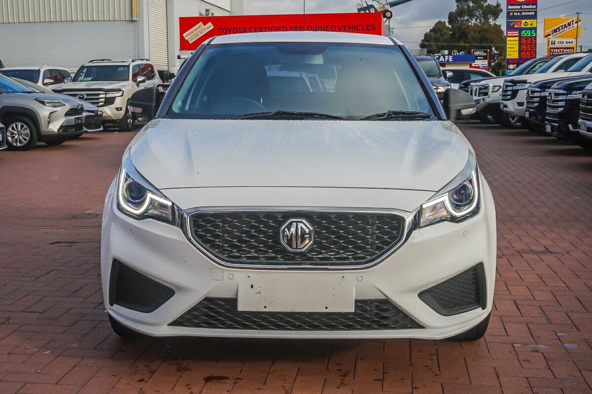 MG Mg3 image 3