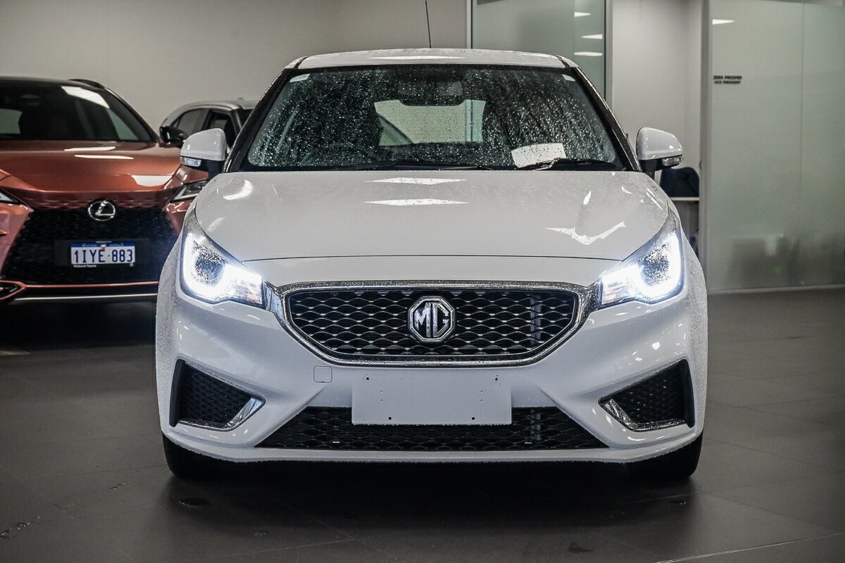 MG Mg3 image 3