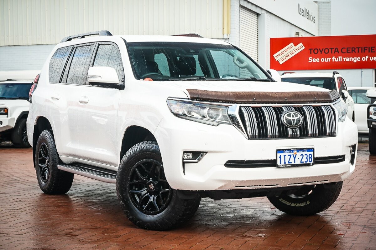 Toyota Landcruiser Prado image 1