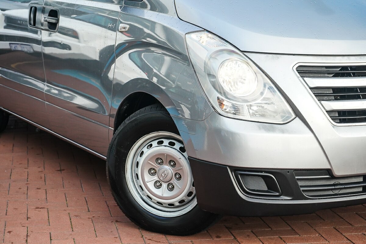Hyundai Iload image 2