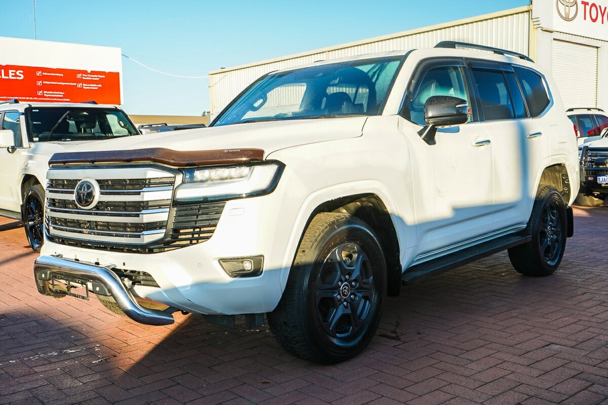 Toyota Landcruiser image 4
