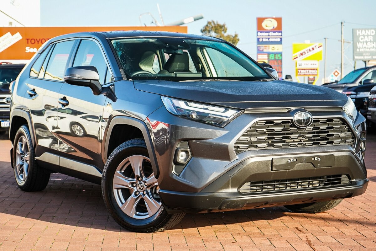Toyota Rav4 image 1
