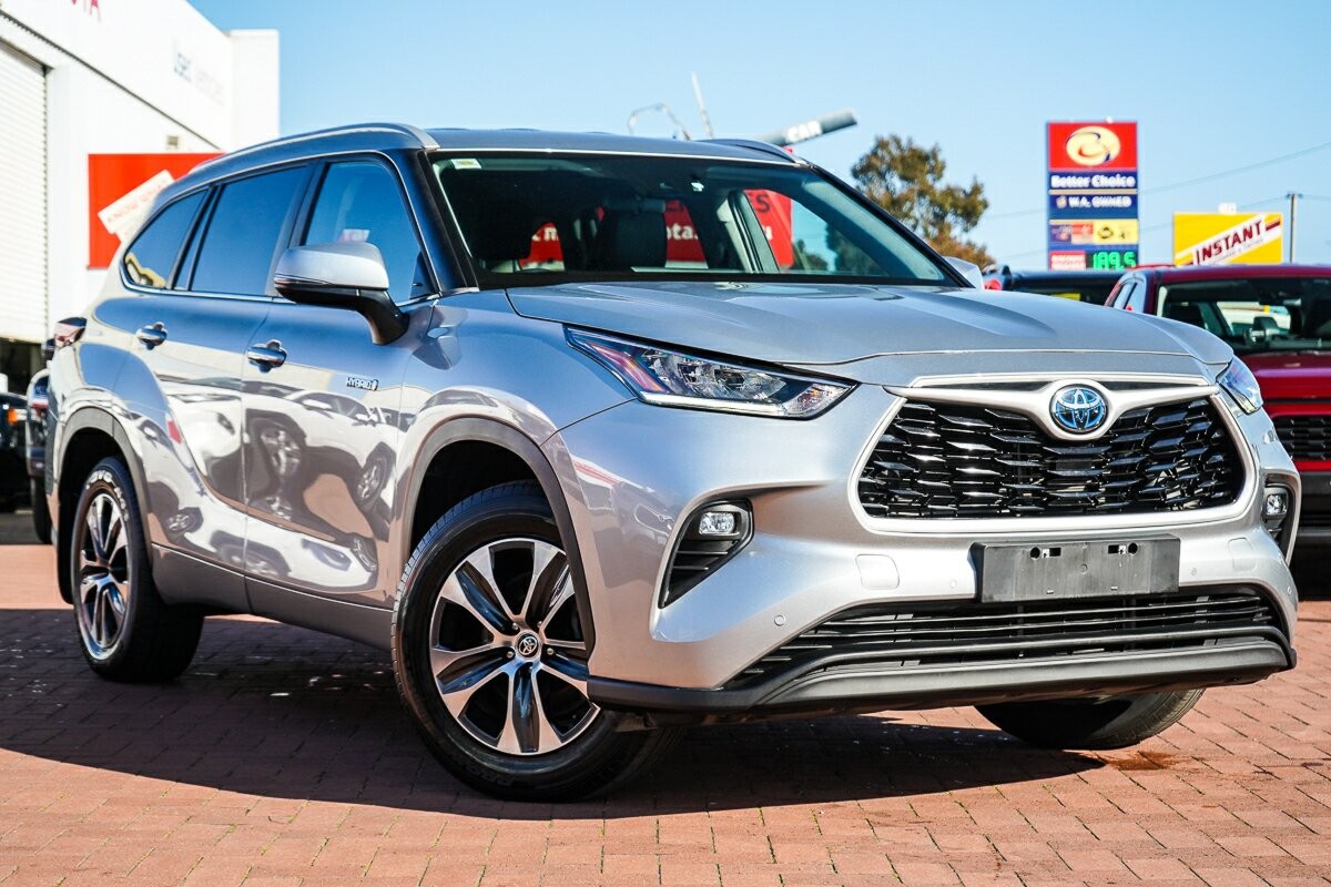 Toyota Kluger image 1