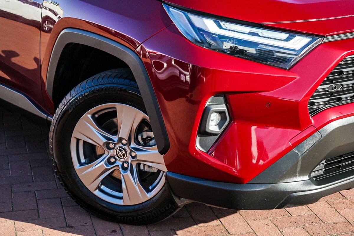 Toyota Rav4 image 2