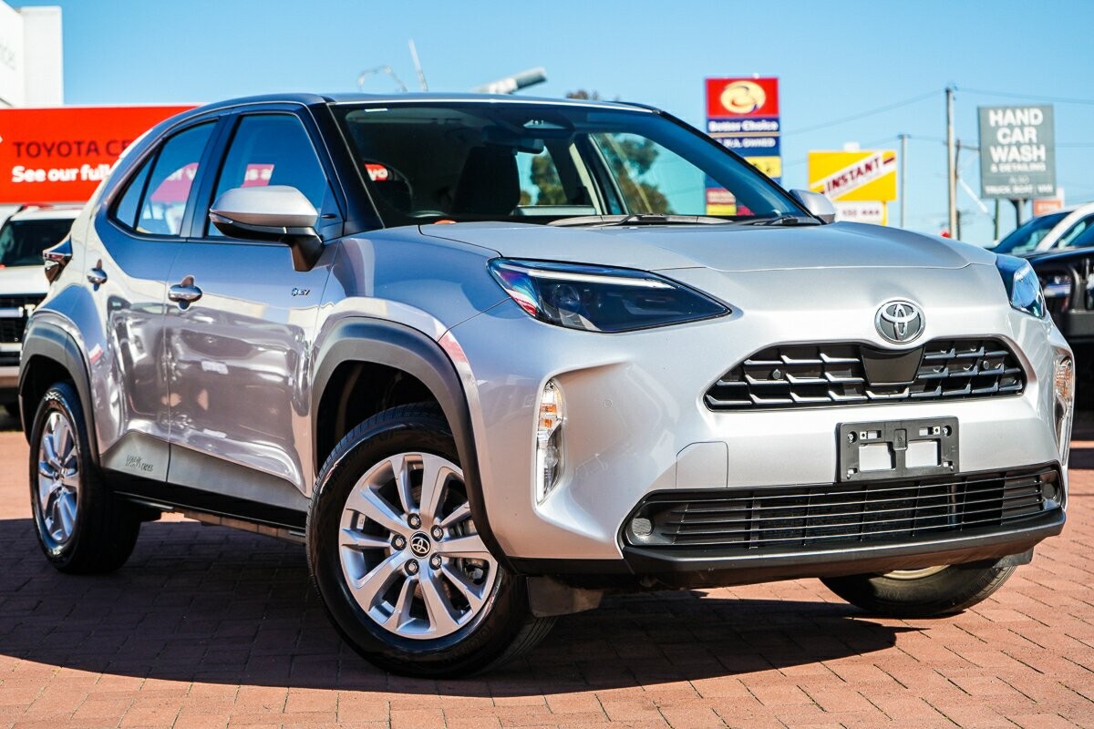 Toyota Yaris Cross image 1