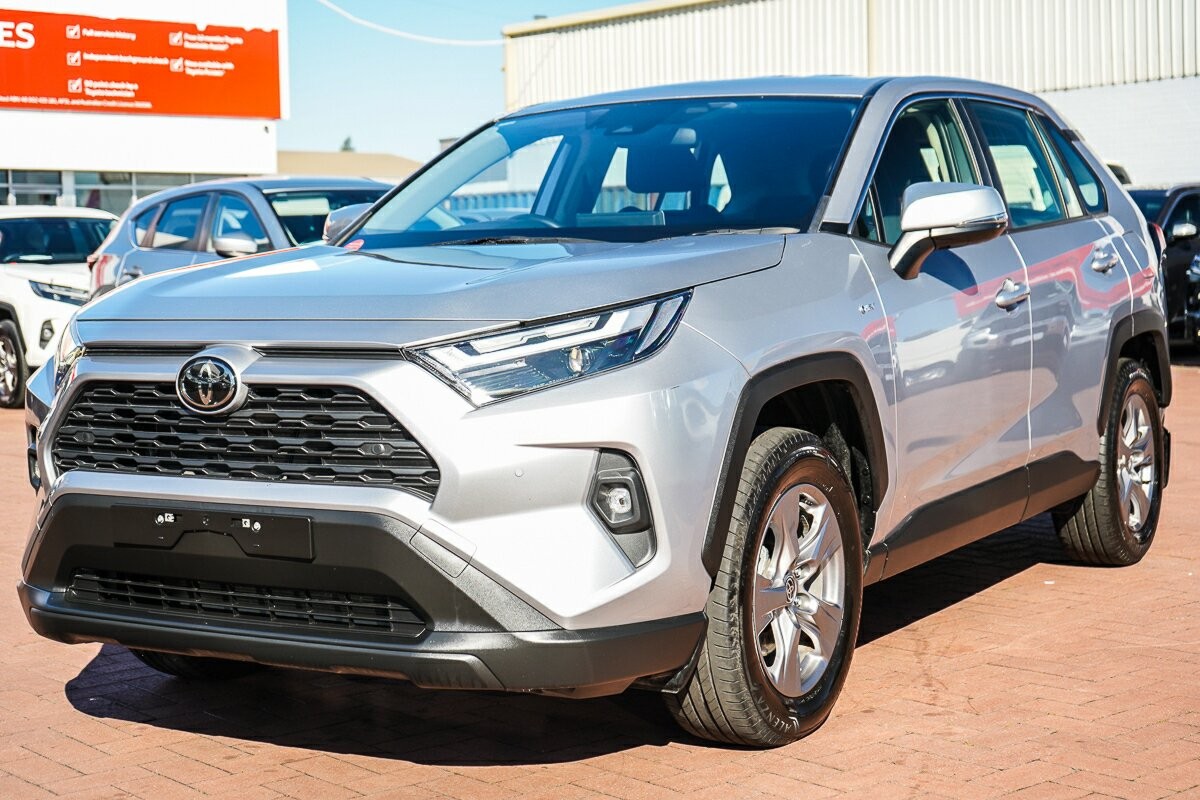 Toyota Rav4 image 4