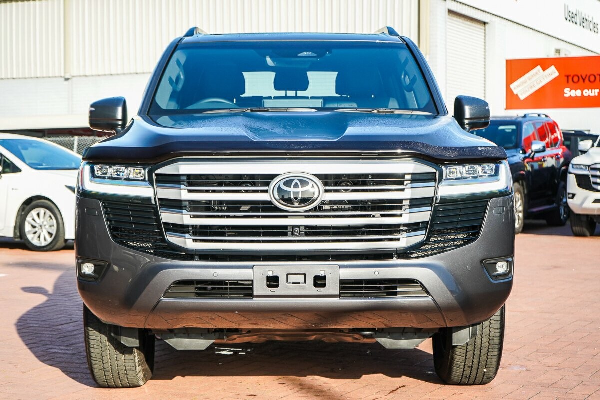 Toyota Landcruiser image 3