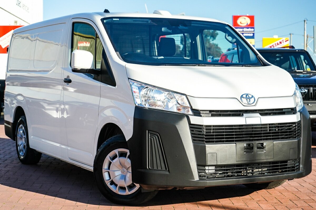 Toyota Hiace image 1
