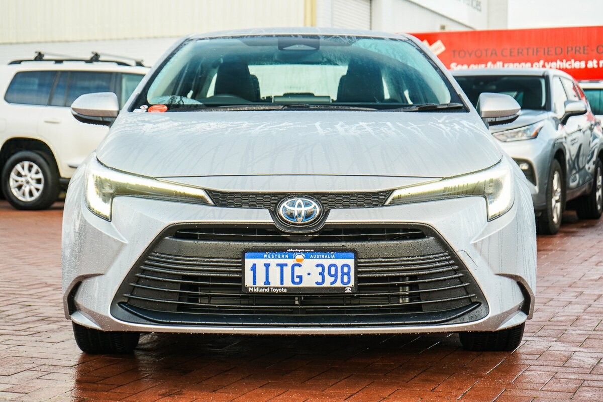 Toyota Corolla image 3