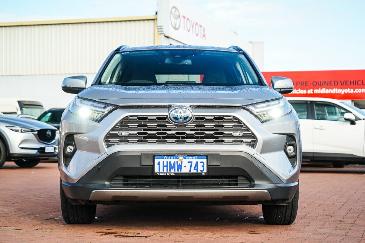 Toyota Rav4 image 3