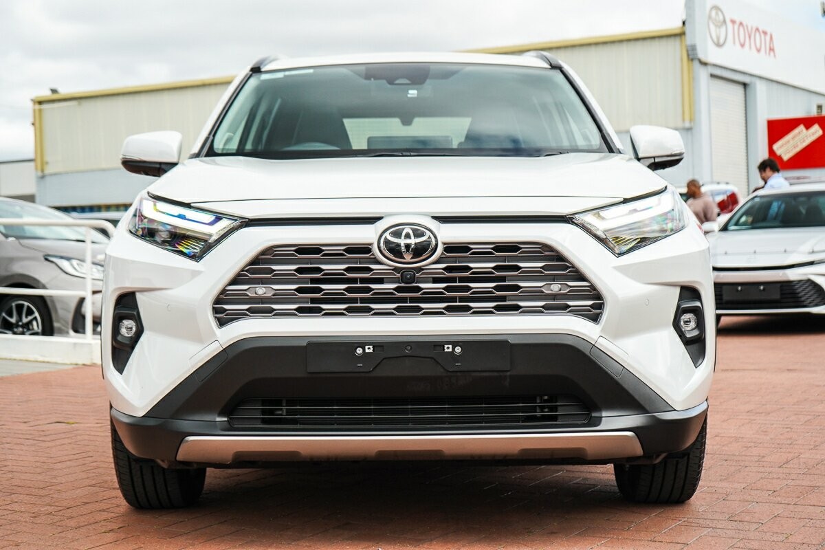 Toyota Rav4 image 3