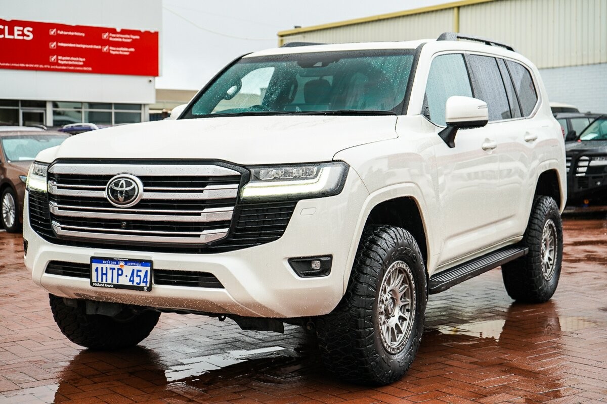 Toyota Landcruiser image 4